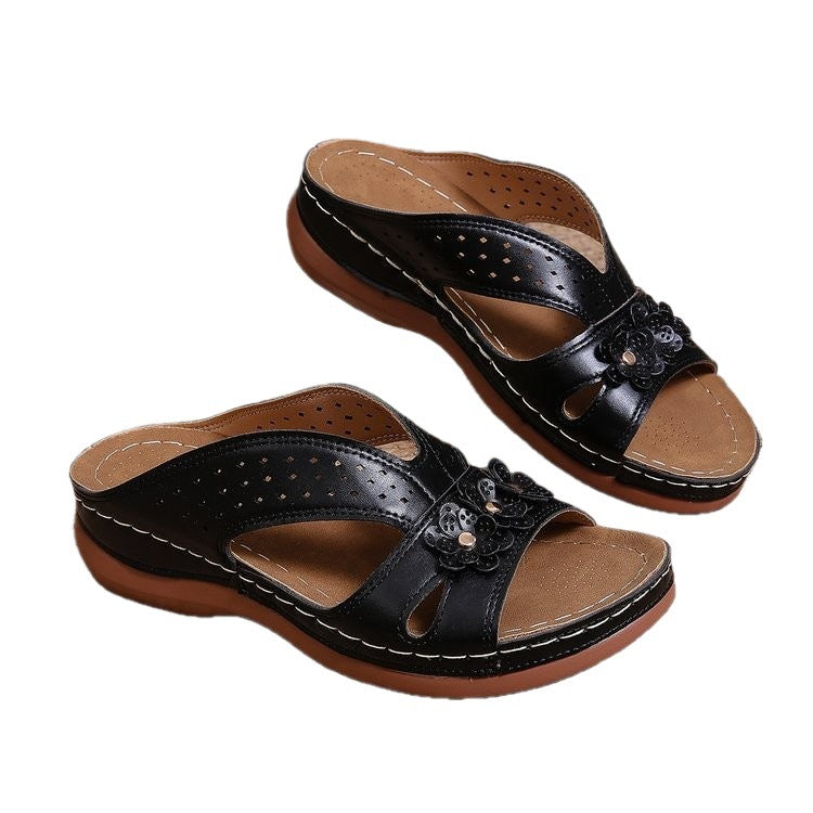 Damen Komfortable Clogs mit floralem Cut-Out-Design R&B