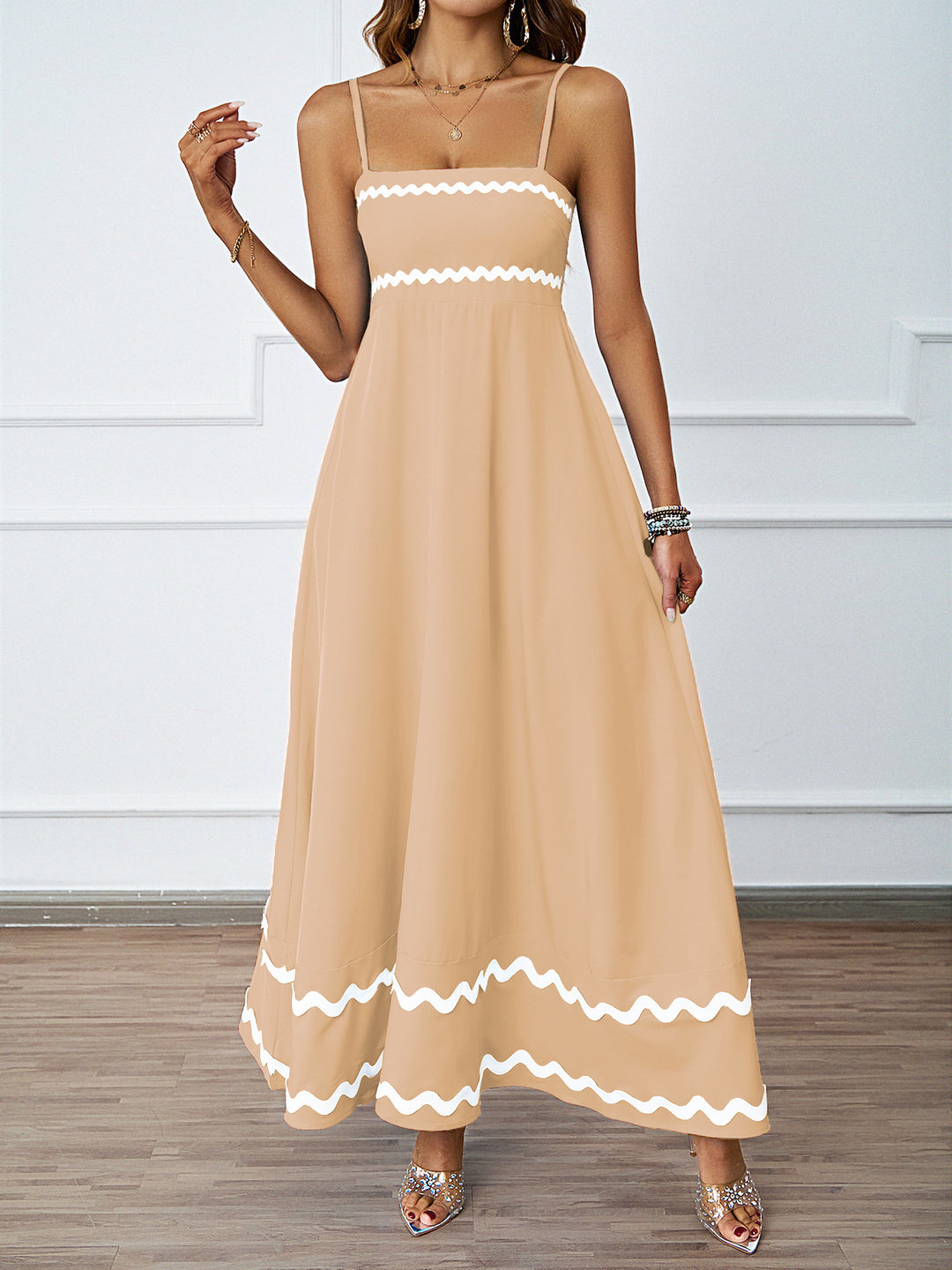 Damen Lange Maxi-Kleid mit Spaghetti-Trägern und dekorativem Saum R&B