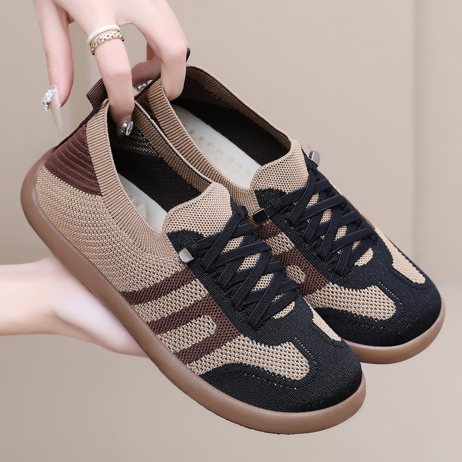 Damen Atmungsaktive Freizeitsandalen im sportlichen Design mit flexiblem Obermaterial