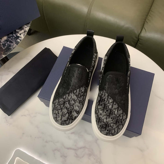 Damen Slip-On Sneakers mit eleganter Textur und komfortablem Fußbett R&B
