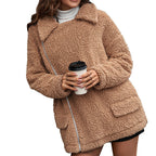 Damen kuschelige Teddyjacke mit asymmetrischem Revers und praktischen Taschen
