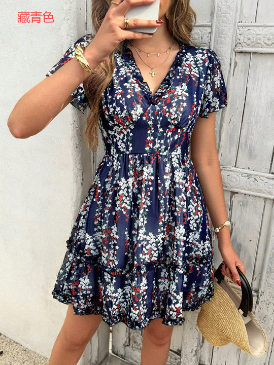 Damen Wickelkleid mit floralen Details und luftigen Ärmeln R&B