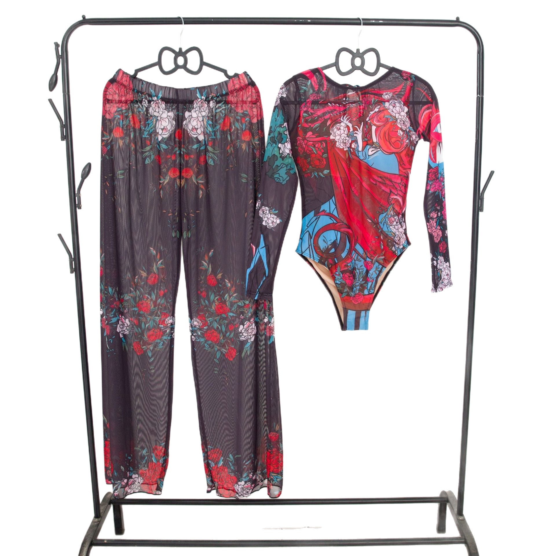 Damen modisches Badeoutfit mit langärmeligen Oberteil und lässigen Pants R&B
