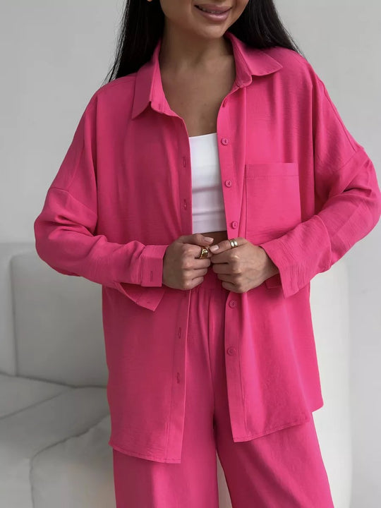 Damen entspannendes Oberteil und weite Hose R&B