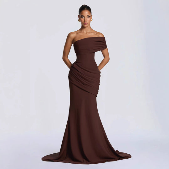 Damen Elegantes, schulterfreies Abendkleid mit raffinierten Drapierungen und fließendem Schnitt R&B