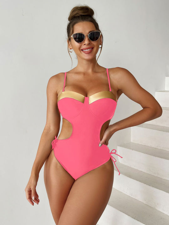 Damen Einteiler Badeanzug mit aufregenden Cut-Out-Details R&B