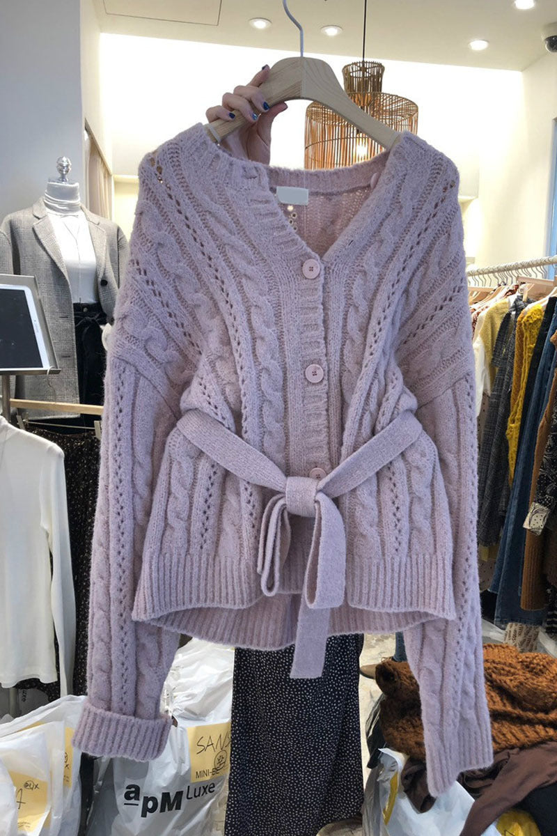 Damen Strickjacke mit Taillengürtel und Zopfmuster R&B