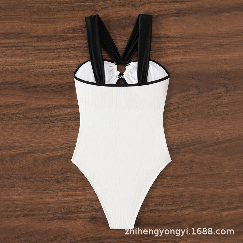Damen Einteiliger Badeanzug mit innovativem Cut-Out Design R&B