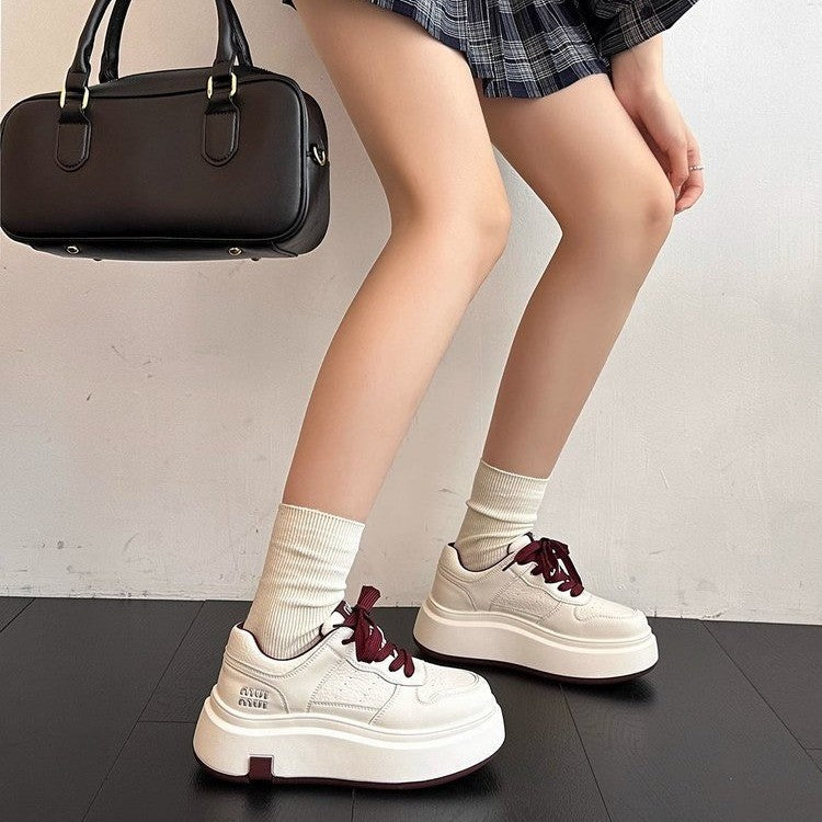 Damen Plattform Sneakers mit einzigartigem Obermaterial und ergonomischer Passform R&B