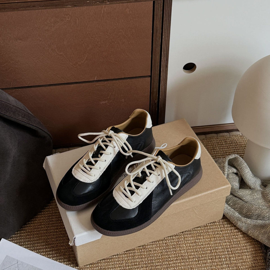 Damen Sportliche Sneakers aus hochwertigem Wildleder mit atmungsaktiven Einsätzen R&B