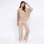 Damen hochwertiges Strick-Lounge-Set mit weiter Schnittführung und Knopfdetails R&B