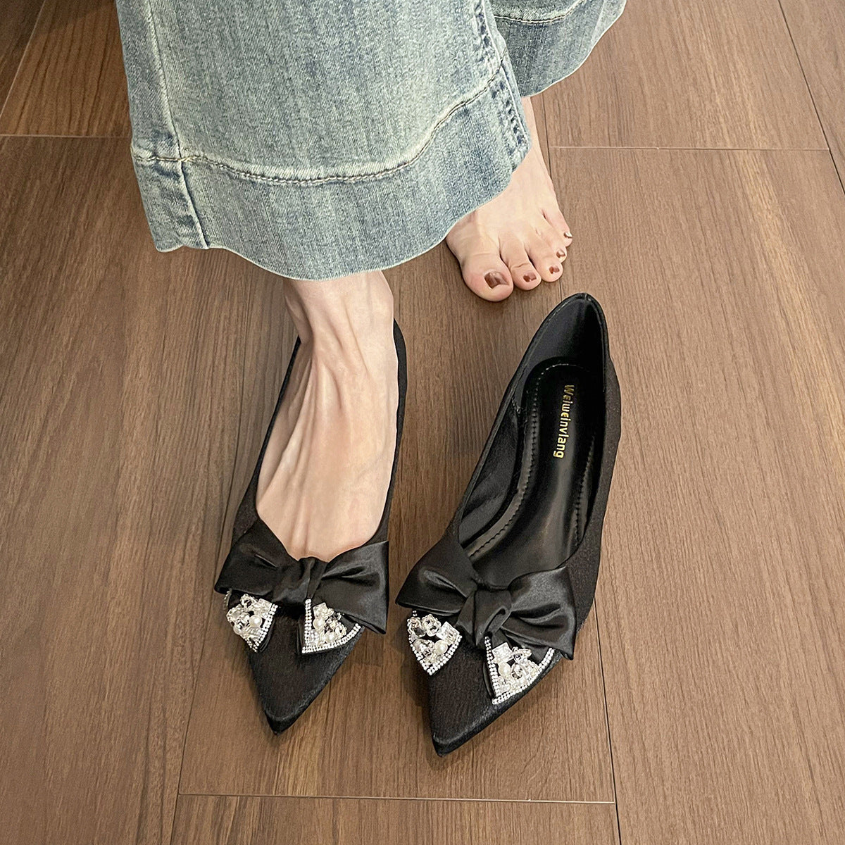 Damen elegante Ballerinas mit schimmerndem Schleifen- und Strassdetail