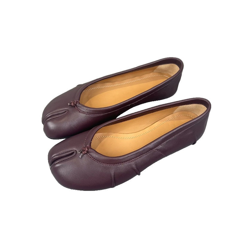Damen Mokassin Balletschuhe mit einzigartiger Zehenform und glänzender Oberfläche