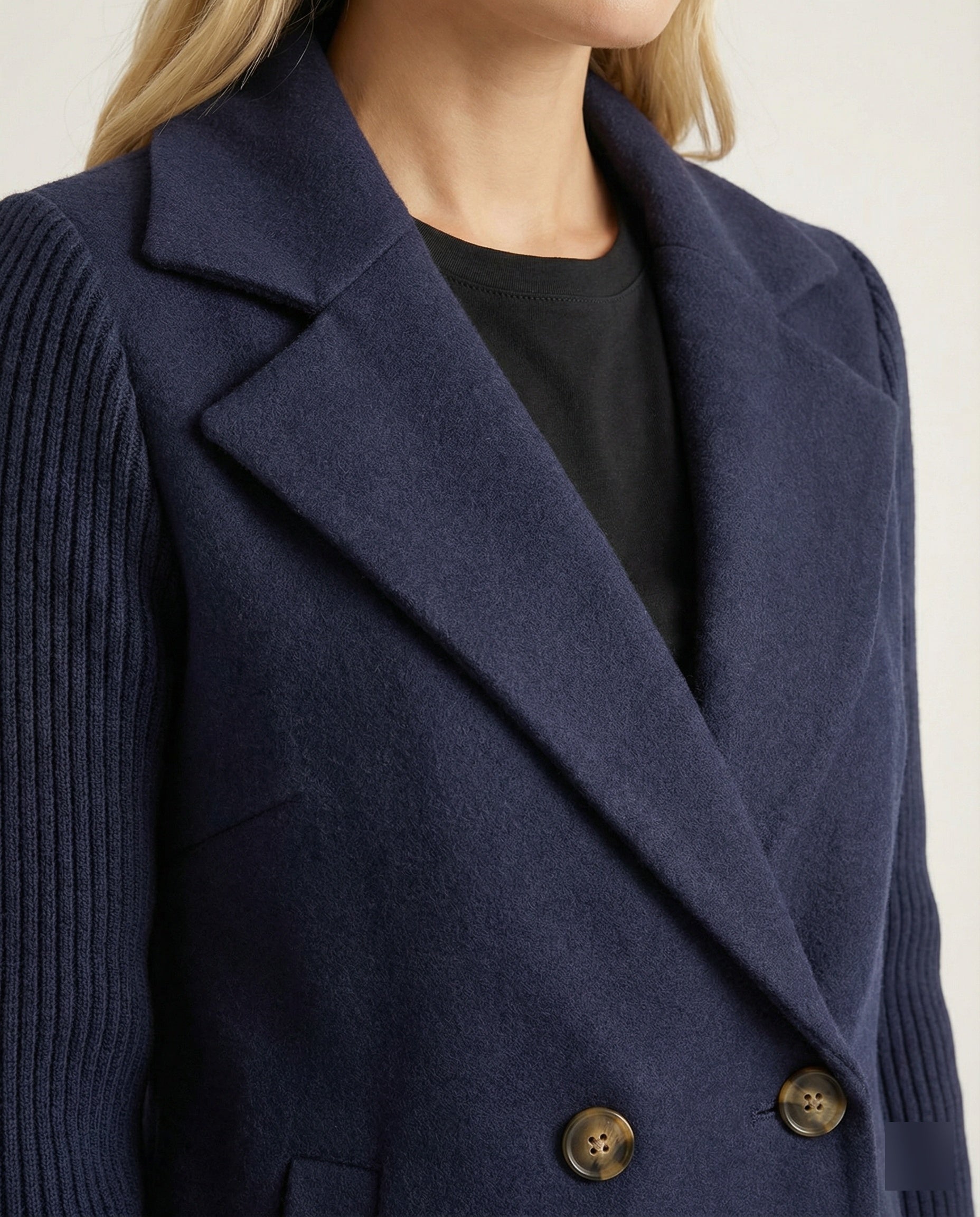 Damen Bouclé Blazer mit Strickärmeln