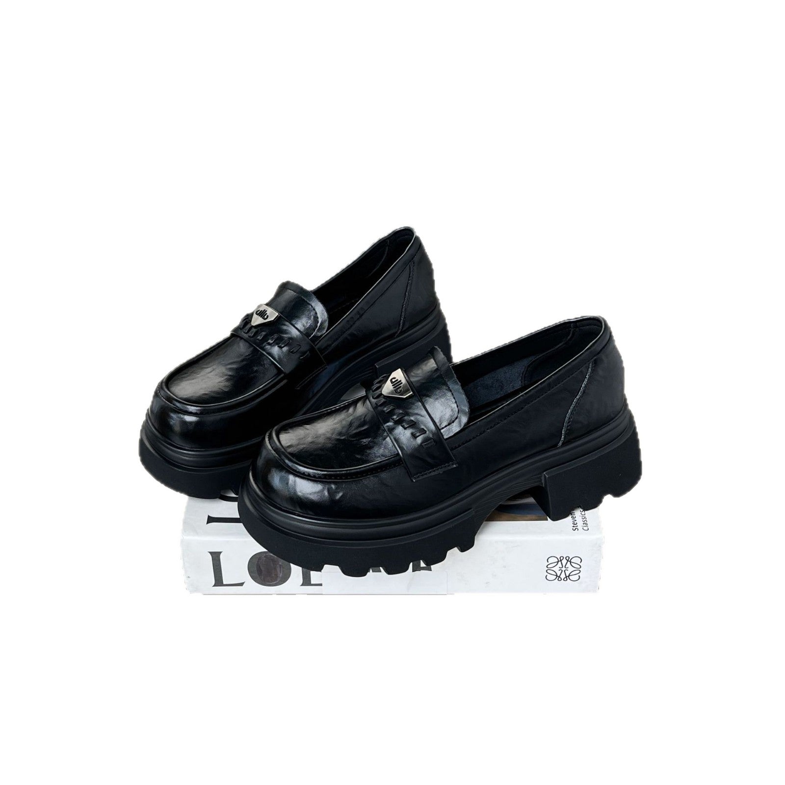 Damen modische Clogs mit klobiger Sohle und glänzender Lederoberfläche R&B