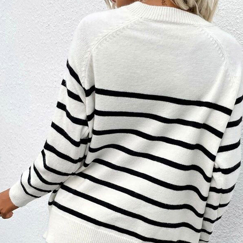 Damen modischer Streifenpullover mit Herzdetails R&B