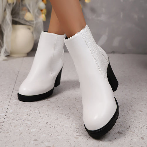 Damen Stilvolle Stiefeletten mit Komfort-Fußbett und modernem Riemen R&B