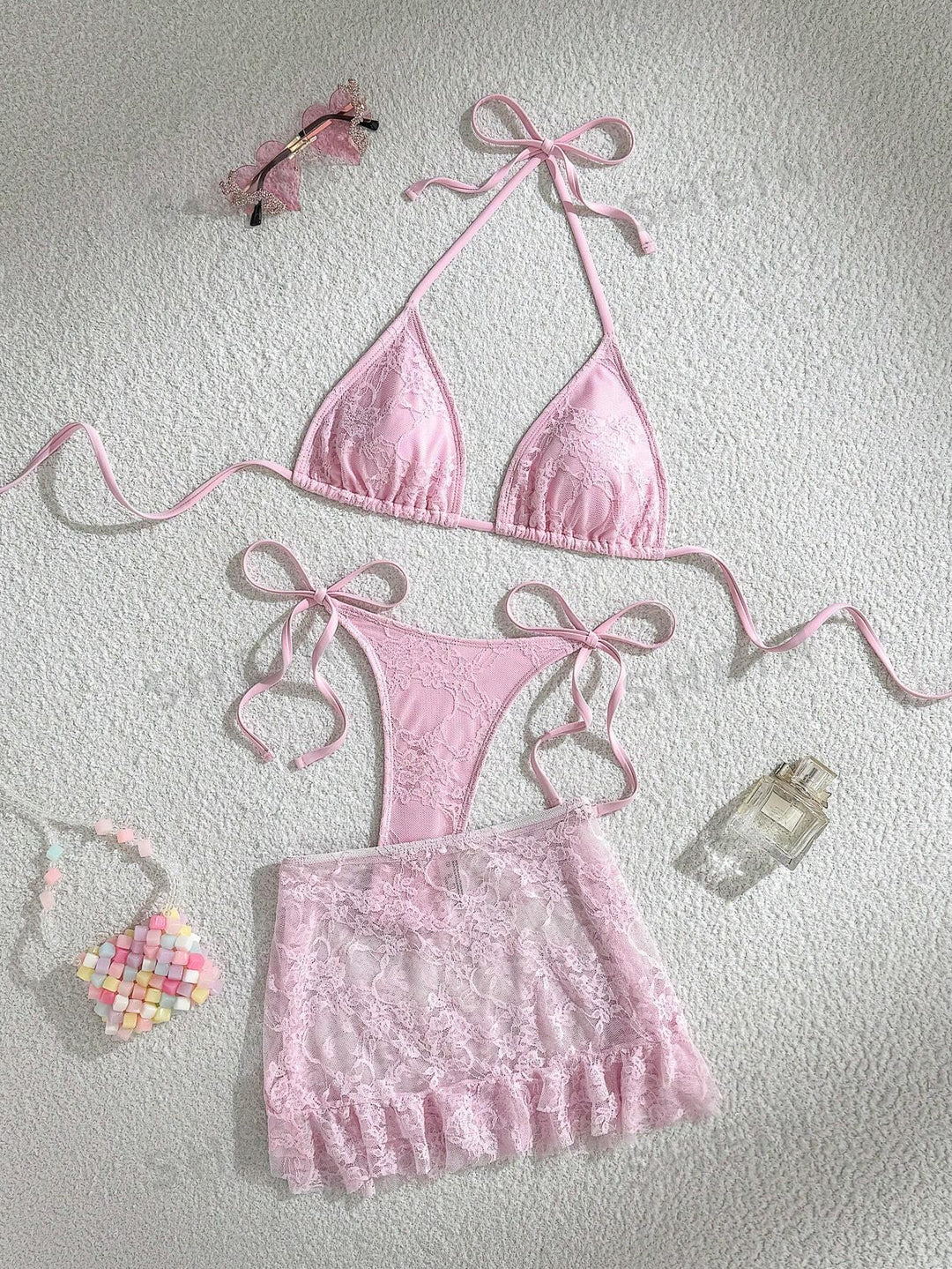 Damen Spitzen-Bikini mit floralem Design und fließendem Rock R&B