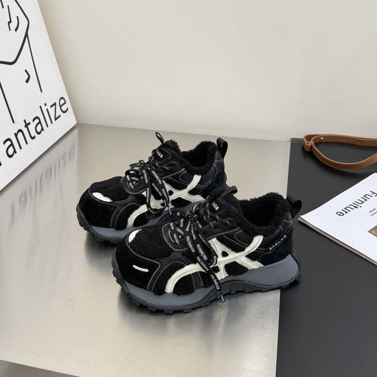 Damen Sportliche Sneakers mit warmem Innenfutter und rutschfester Laufsohle R&B