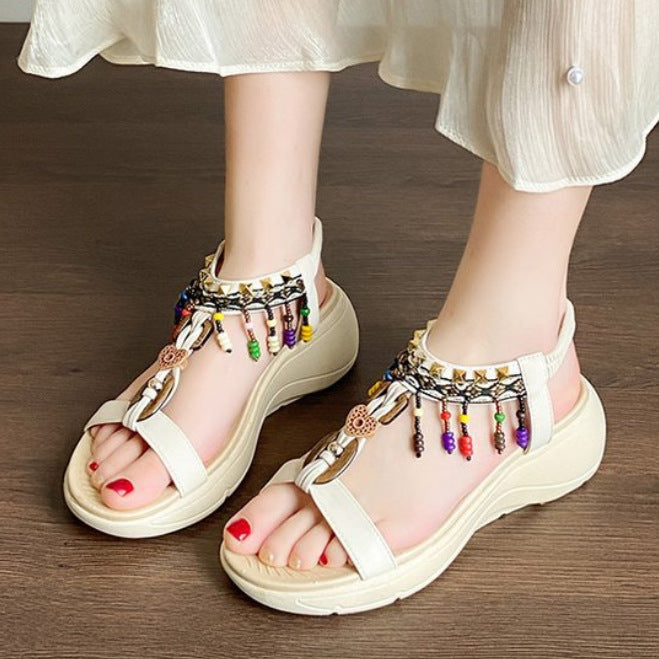 Damen trendige Sandalen mit bunten Perlenakzenten R&B