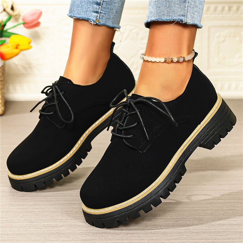 Damen Schnürschuhe mit robustem Profil und modernem Look
