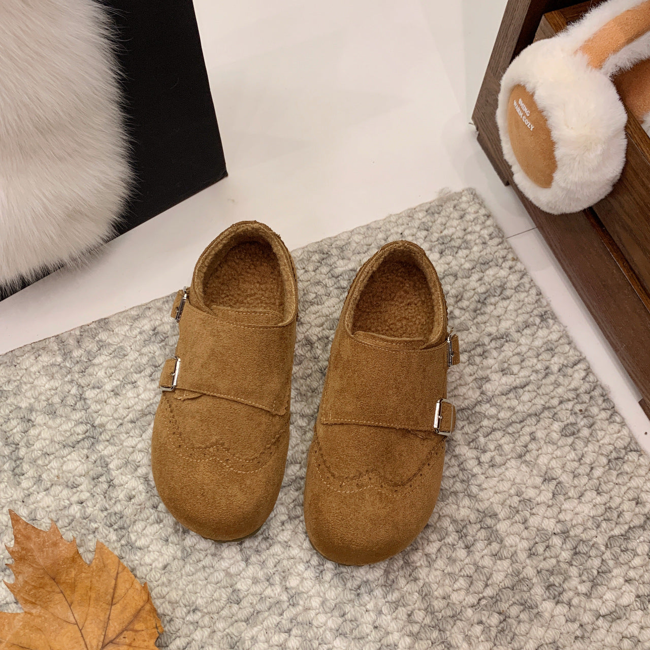 Damen komfortable Clogs aus weichem Wildleder mit modischem Schnallenverschluss R&B
