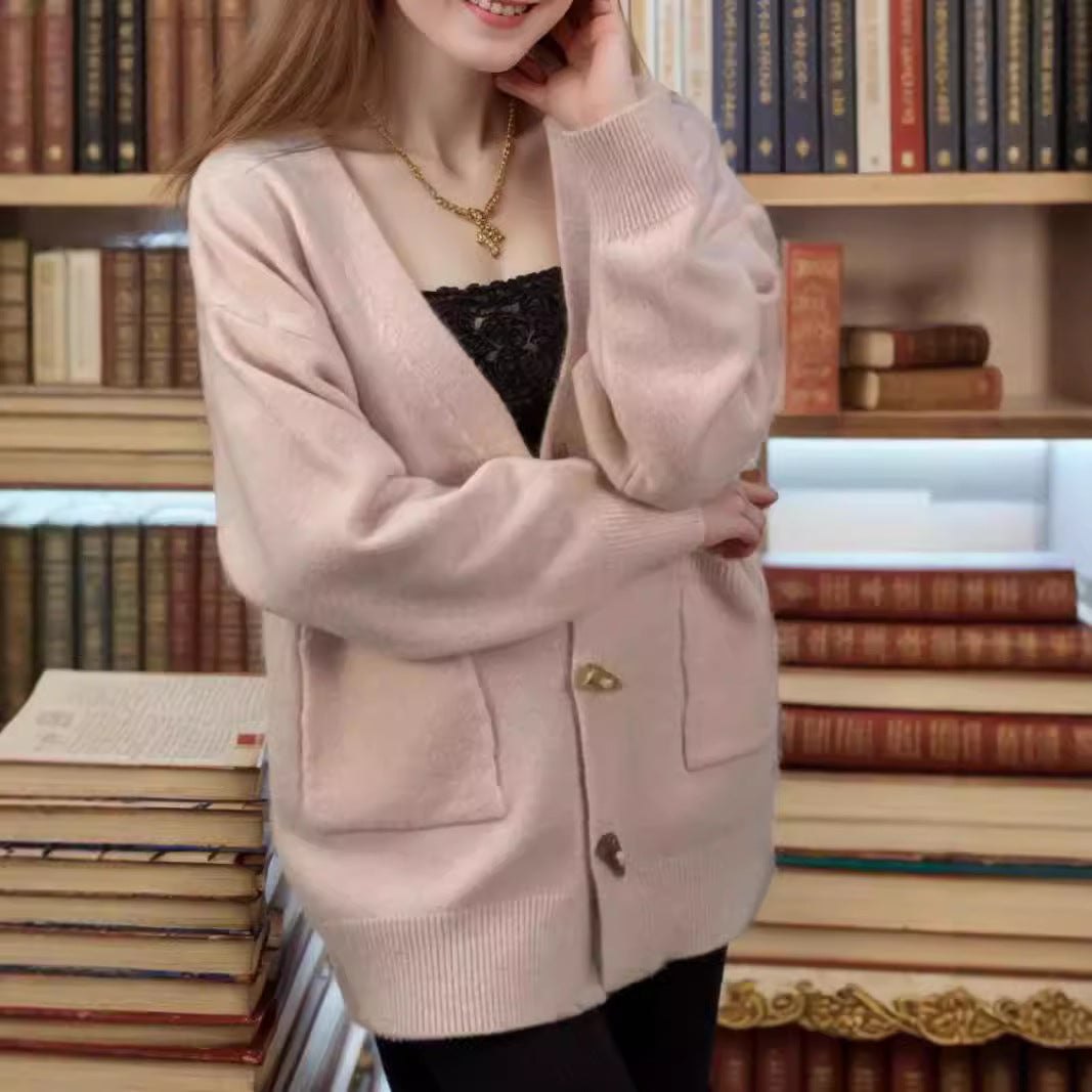 Damen Strickjacke mit großen Taschen und elegantem V-Ausschnitt R&B