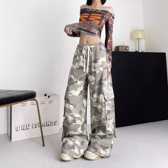 Damen Cargo-Hose im lässigen Oversized-Schnitt mit modischem Camouflage-Design R&B