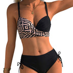 Damen Design-Bikini mit innovativem Twist-Top