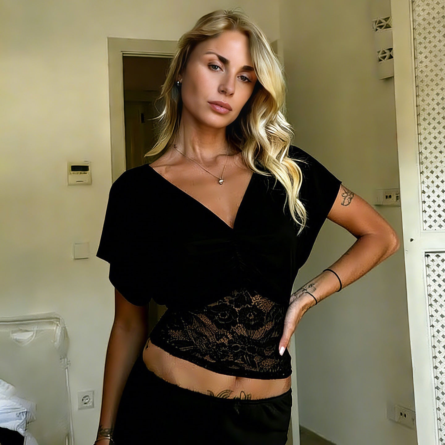 Damen elegantes Oberteil mit Spitze und Raffung R&B