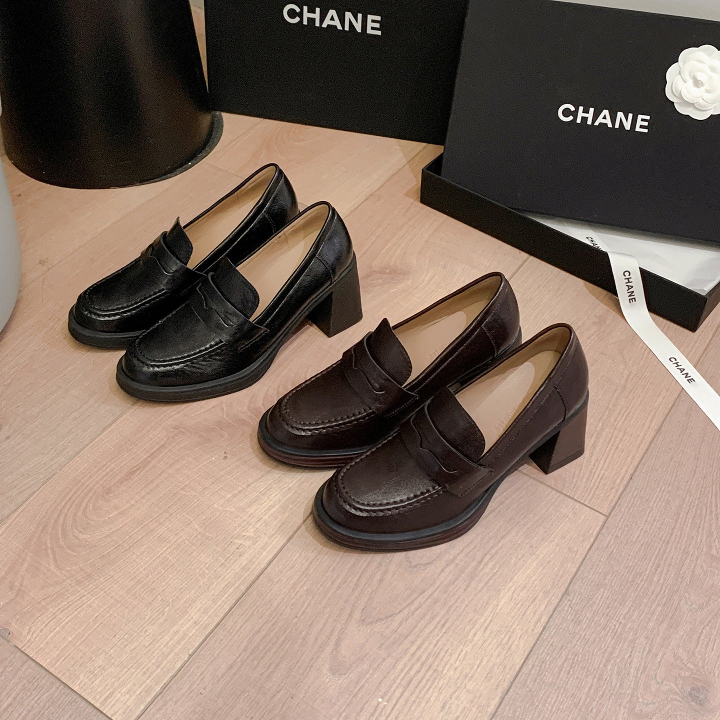 Damen Mokassin-Pumps mit blockiertem Absatz und modischem Lederlook R&B
