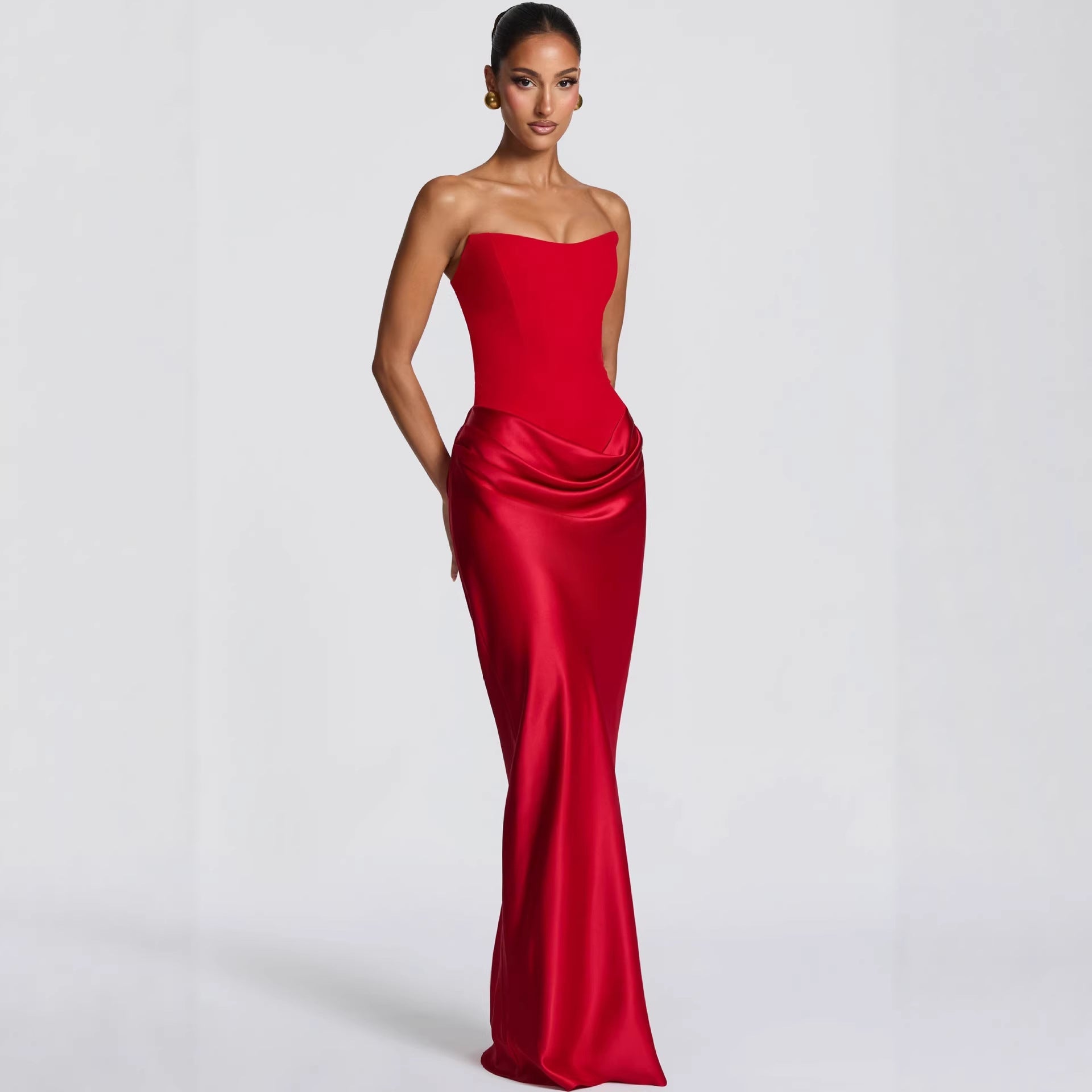 Damen Abendkleid mit schulterfreiem Design und elegantem Schlitz R&B
