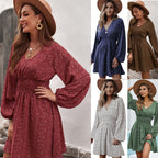 Damen zeitloses Kleid mit Raffungen
