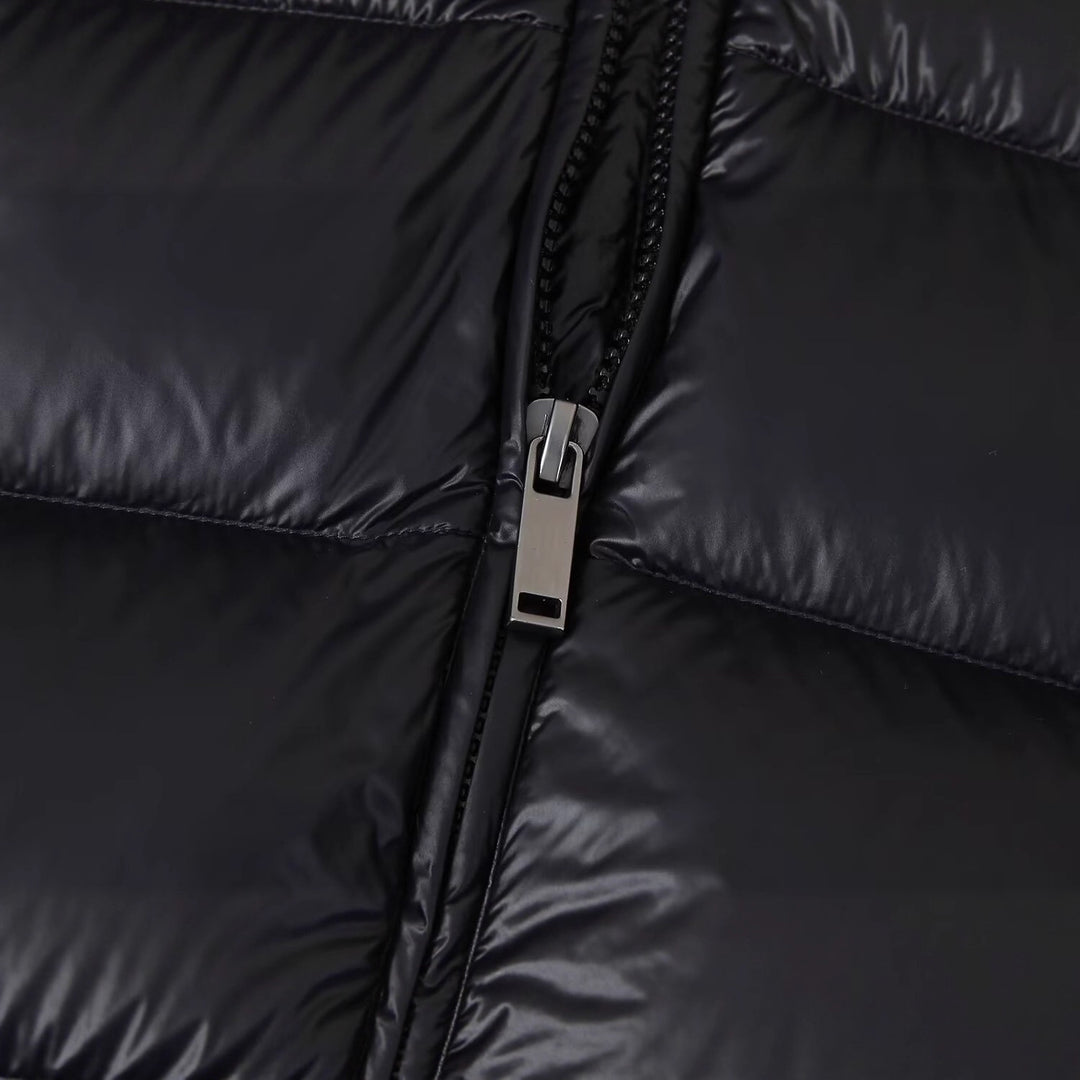 Damen gefütterte Kapuzenjacke mit eleganter Steppung R&B