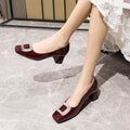 Damen elegante Absatzschuhe mit funkelndem Schmuckdetail