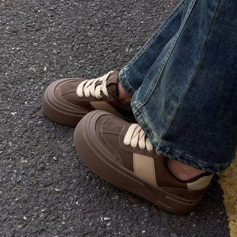 Damen Plateau Sneakers mit lässigem Retro-Design und weichem Obermaterial