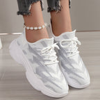 Damen Sportliche Sneakers mit innovativer Strickoberfläche und flexibler Laufsohle R&B