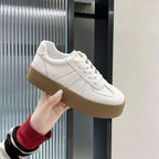Damen Plateausneaker mit stylischer Kombination aus Leder und Wildleder