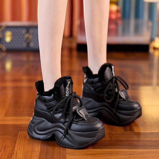Damen Hochflorige Sneaker mit trendigem Futter und rutschfester Sohle R&B