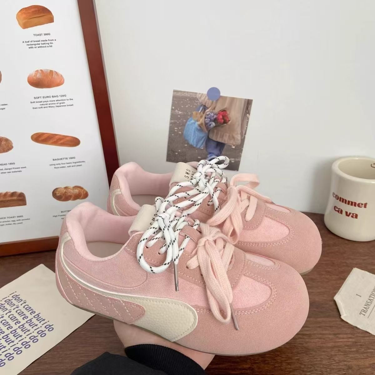 Damen Moderne Sneaker aus hochwertigem Wildleder und atmungsaktivem Obermaterial