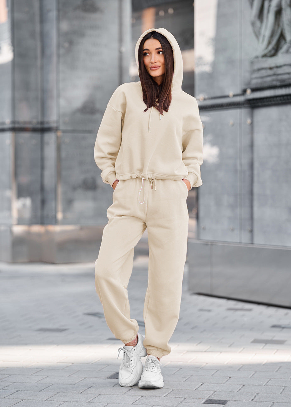 Damen sportlicher Freizeitsatz mit Kapuzenpullover und bequemen Jogginghosen R&B
