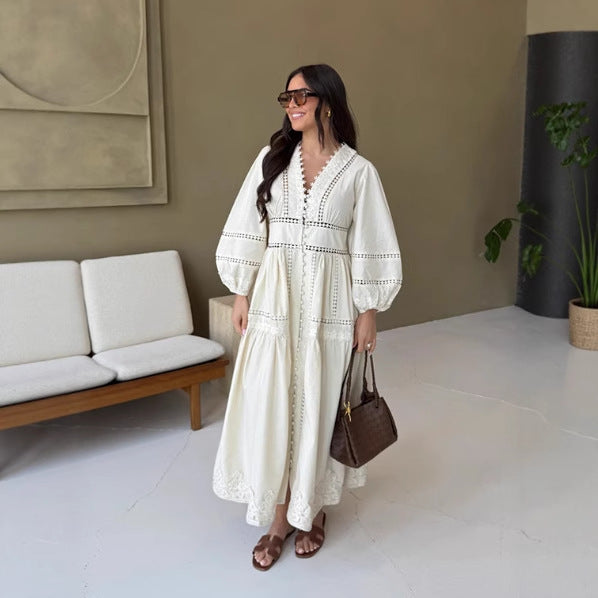 Damen Maxikleid mit eleganten Rüschendetails und femininem V-Ausschnitt R&B