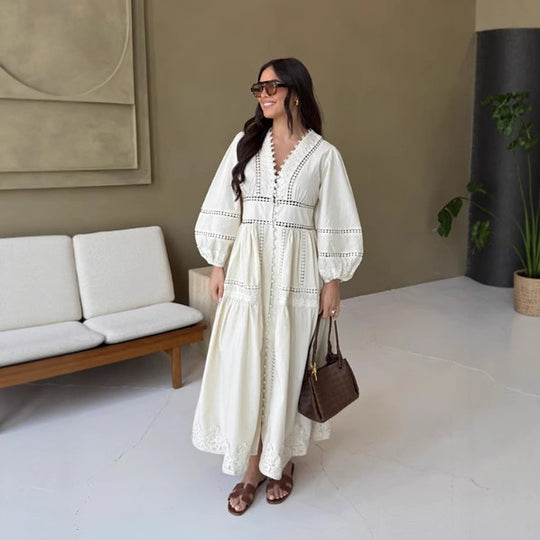 Damen Maxikleid mit eleganten Rüschendetails und femininem V-Ausschnitt R&B