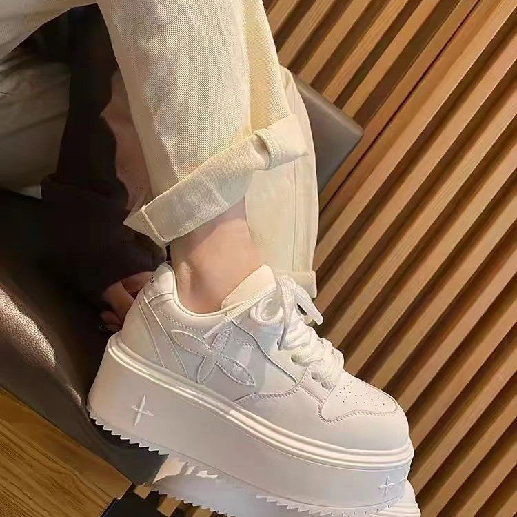 Damen Plateau-Sneaker mit modischem Design und dämpfender Sohle R&B