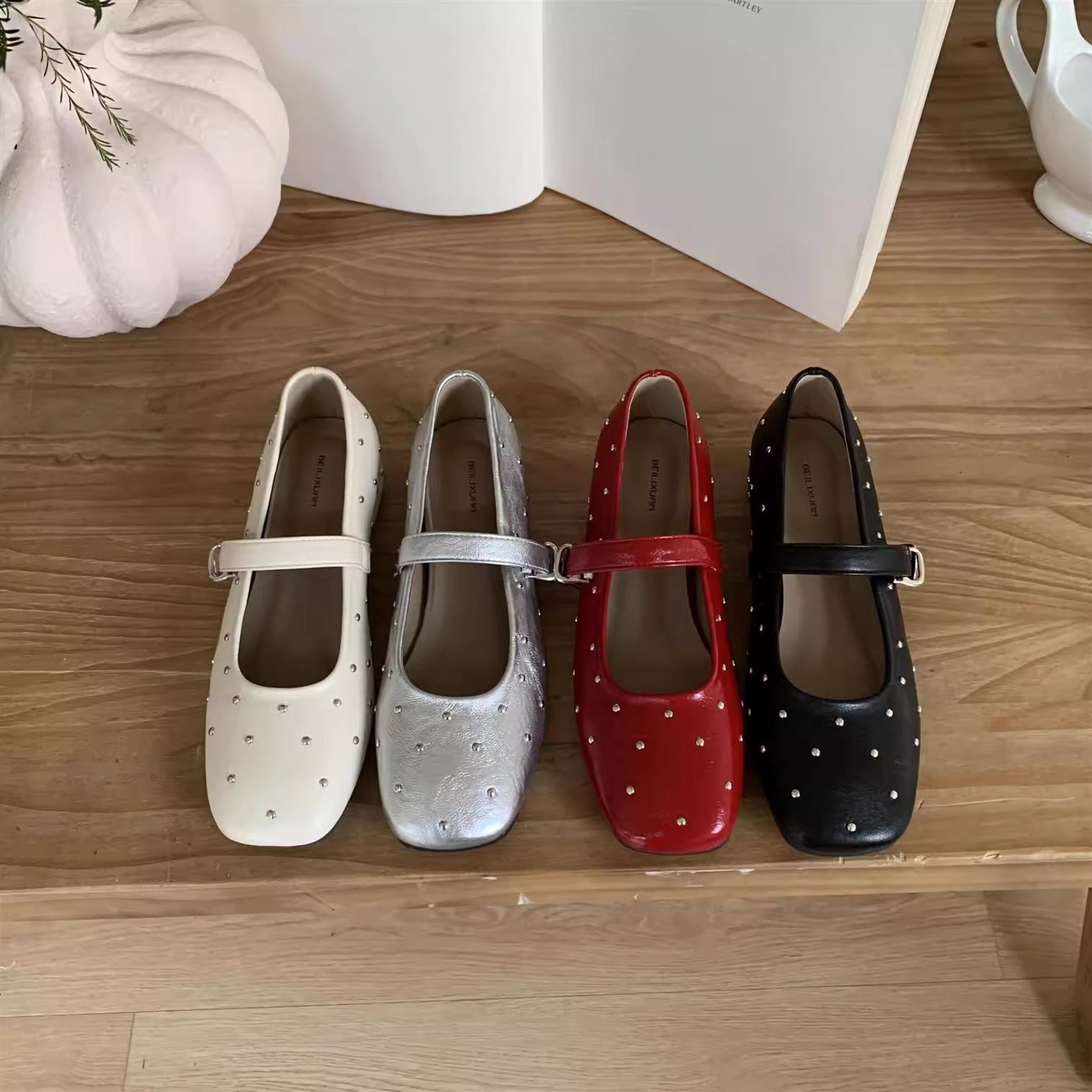 Damen Elegante Ballerinas mit dekorativen Strasssteinen R&B