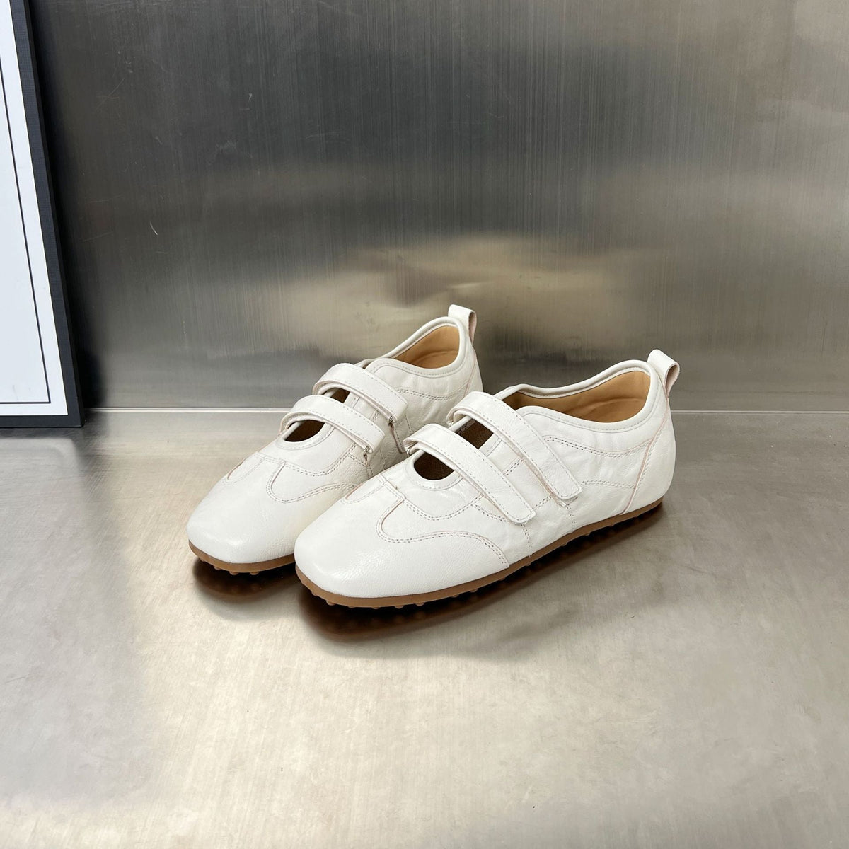Damen Komfortable Clogs mit verstellbarem Klettverschluss und weichem Innenfutter R&B