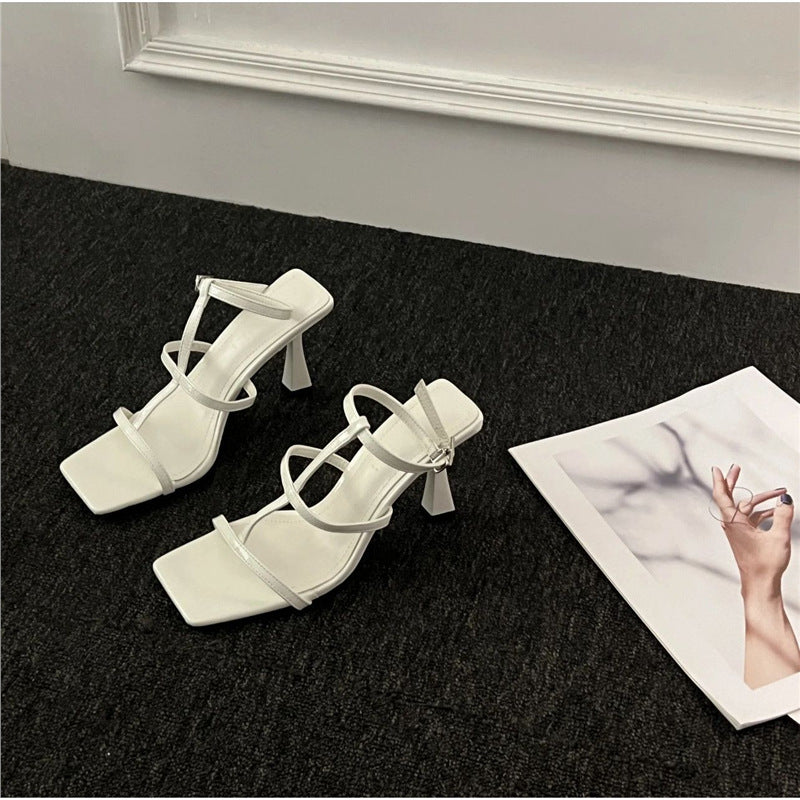 Damen elegante Sandalen mit verstellbaren Riemen und quadratischem Absatz R&B