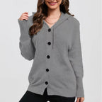 Damen Strickjacke mit Kapuze und praktischen Knopfdetails R&B