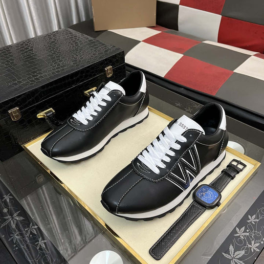 Damen Sportliche Sneaker mit komfortablem Fußbett und rutschfester Sohle R&B