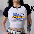 Damen Cropped T-Shirt mit auffälligem Druckdesign R&B